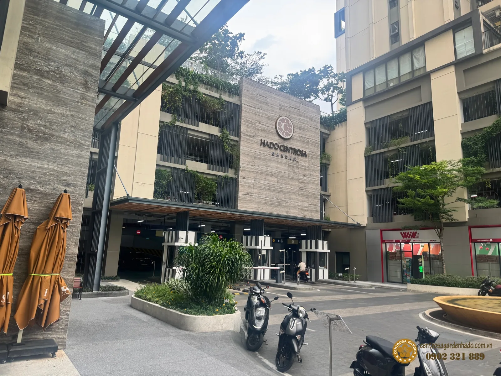 Lối vào Hà Đô Centrosa Garden khu căn hộ Jasmine 1&2 Quận 10