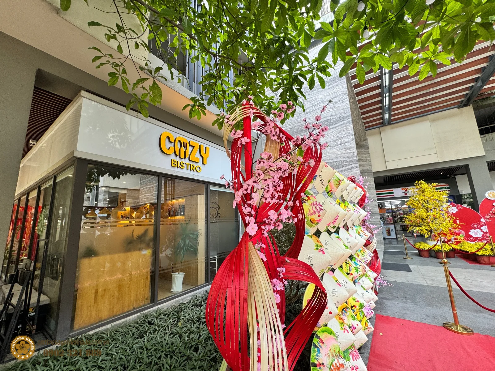 Nhà hàng Cozy Bistro tại shophouse Hà Đô Centrosa Garden Quận 10